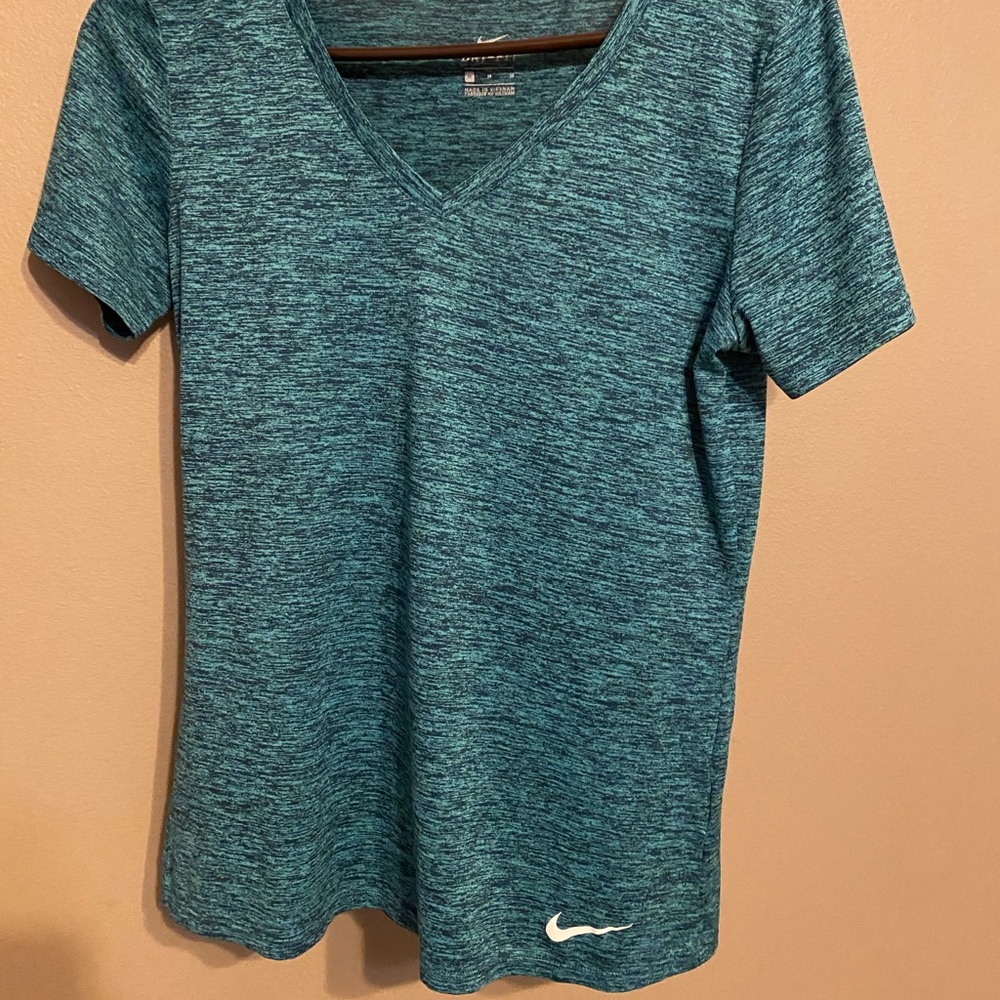 Nike workout top
